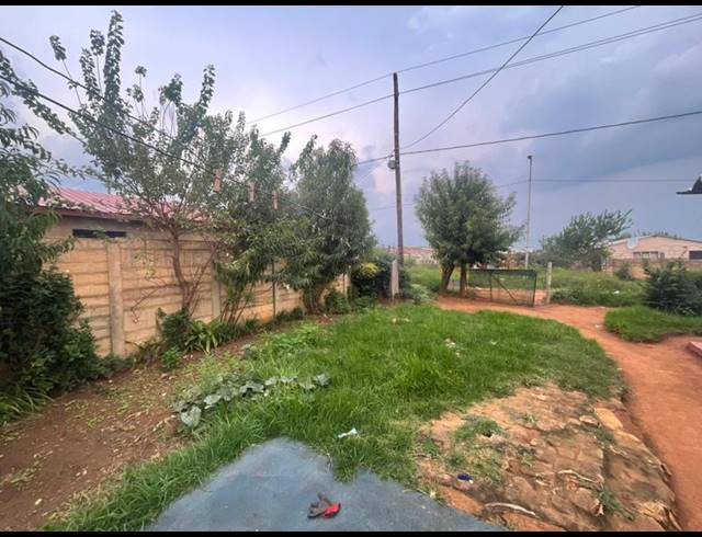 LAND FOR SALE IN KANANA PARK